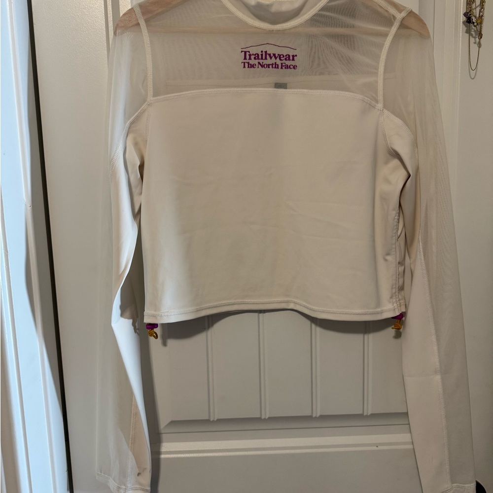 The North Face Women's White Long Sleeve Shirt